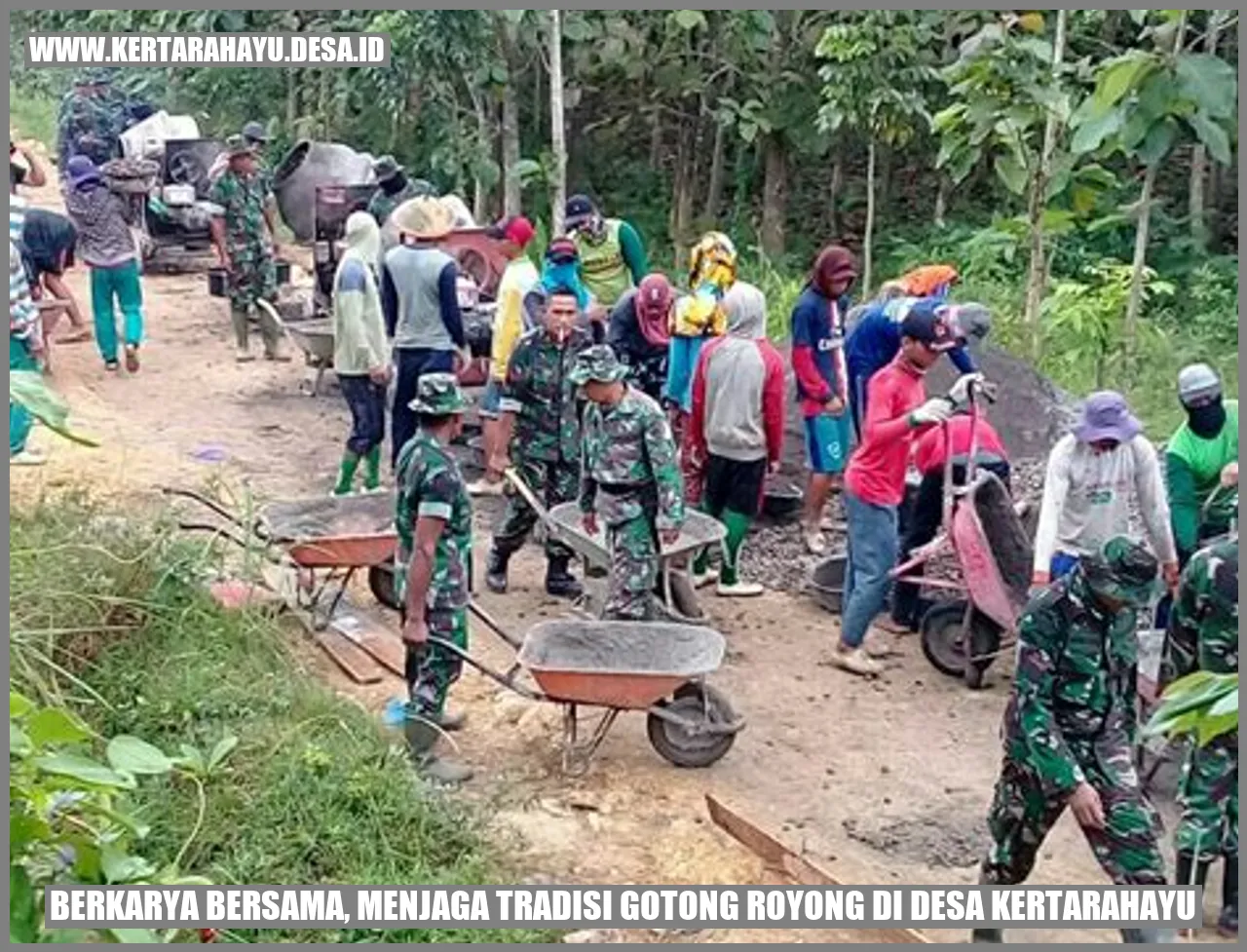 Berkarya Bersama, Menjaga Tradisi Gotong Royong di Desa Kertarahayu